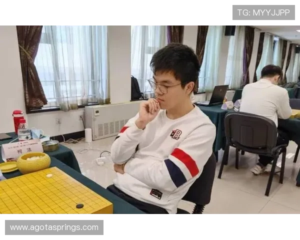 [棋牌]2025年2月围棋等级分排名：党毅飞居首柯洁第二.